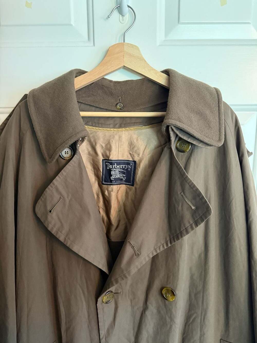 Vintage Burberrys Wool and Camel Hair Trench Coat Brown Double Breasted - Picture 3 of 8